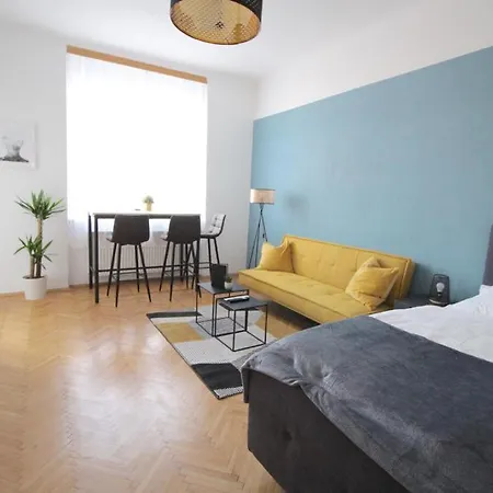 Апартаменти Zentrale Citywohnung, 5 Minuten Zur Stadthalle, Messe & Sportpark