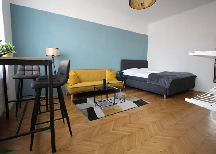 Zentrale Citywohnung, 5 Minuten Zur Stadthalle, Messe & Sportpark Appartement *